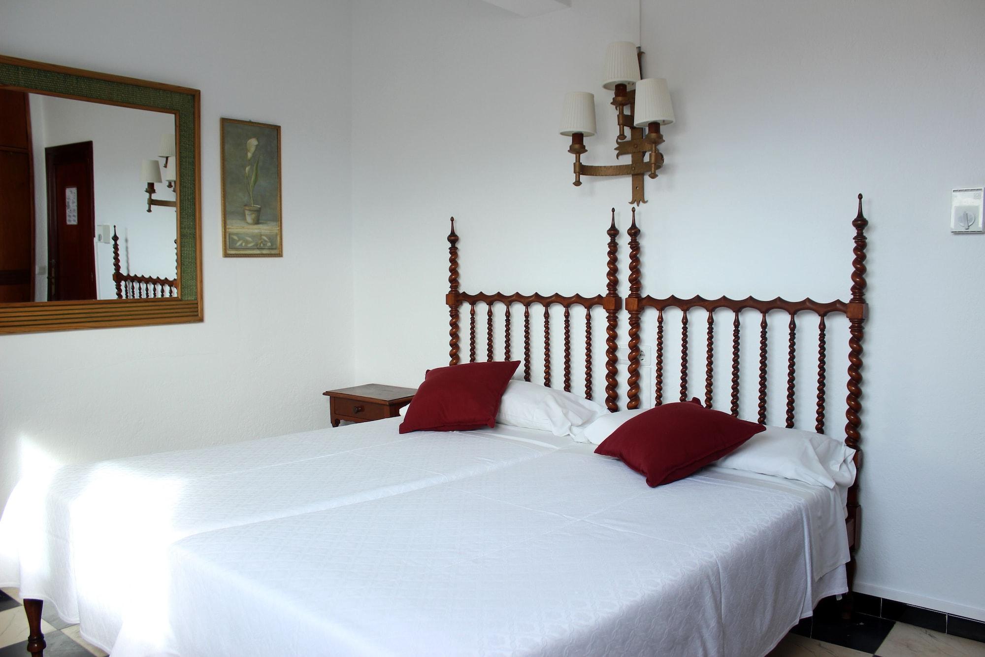 Hostal Cas Bombu Cala Ratjada  Exterior photo